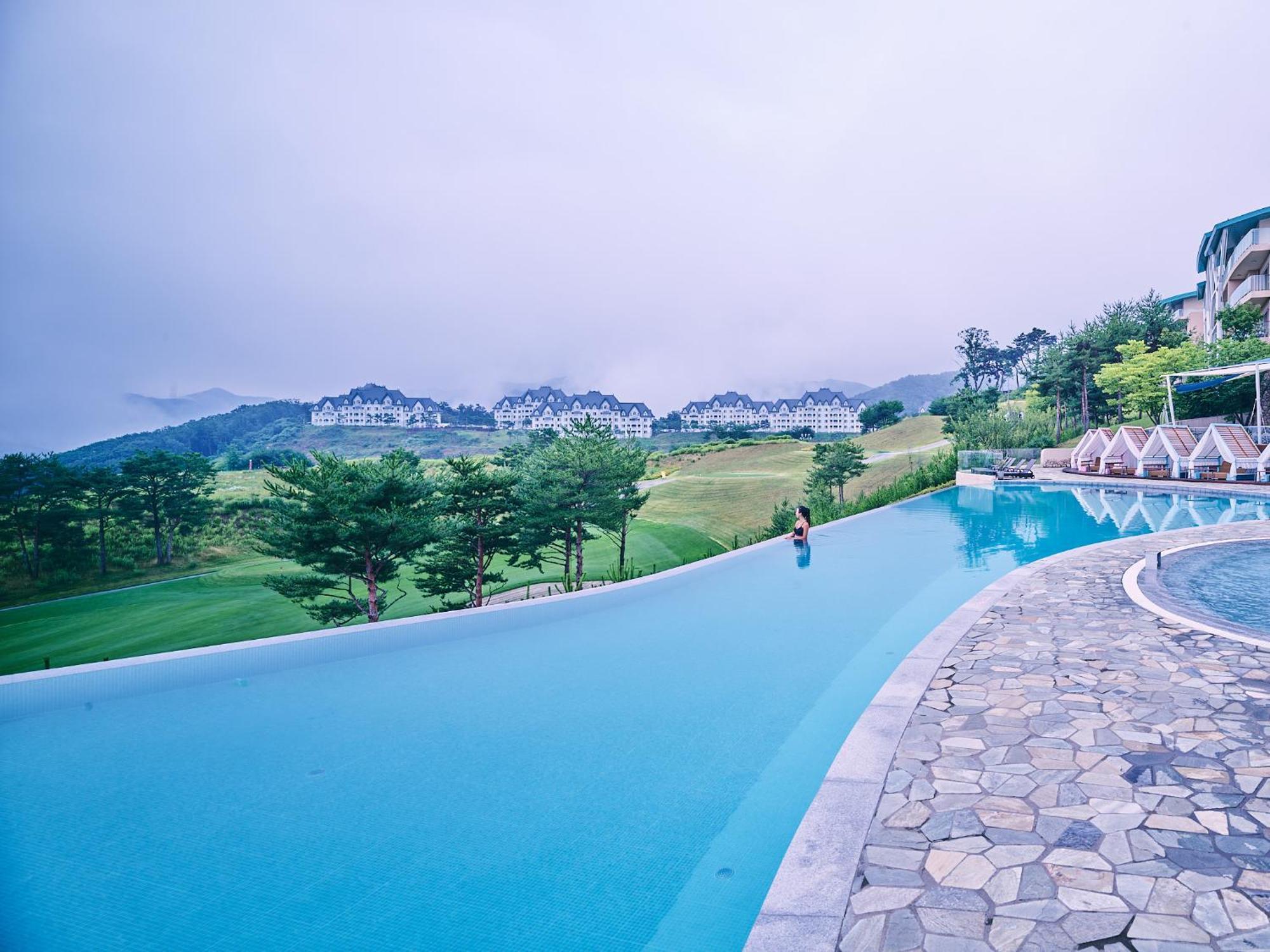 Hotel Sono Calm Vivaldipark Hongcheon Esterno foto